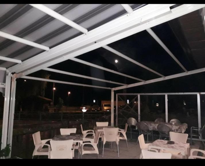 Hotel Ristorante Bucaneve Сан-Мартино Экстерьер фото